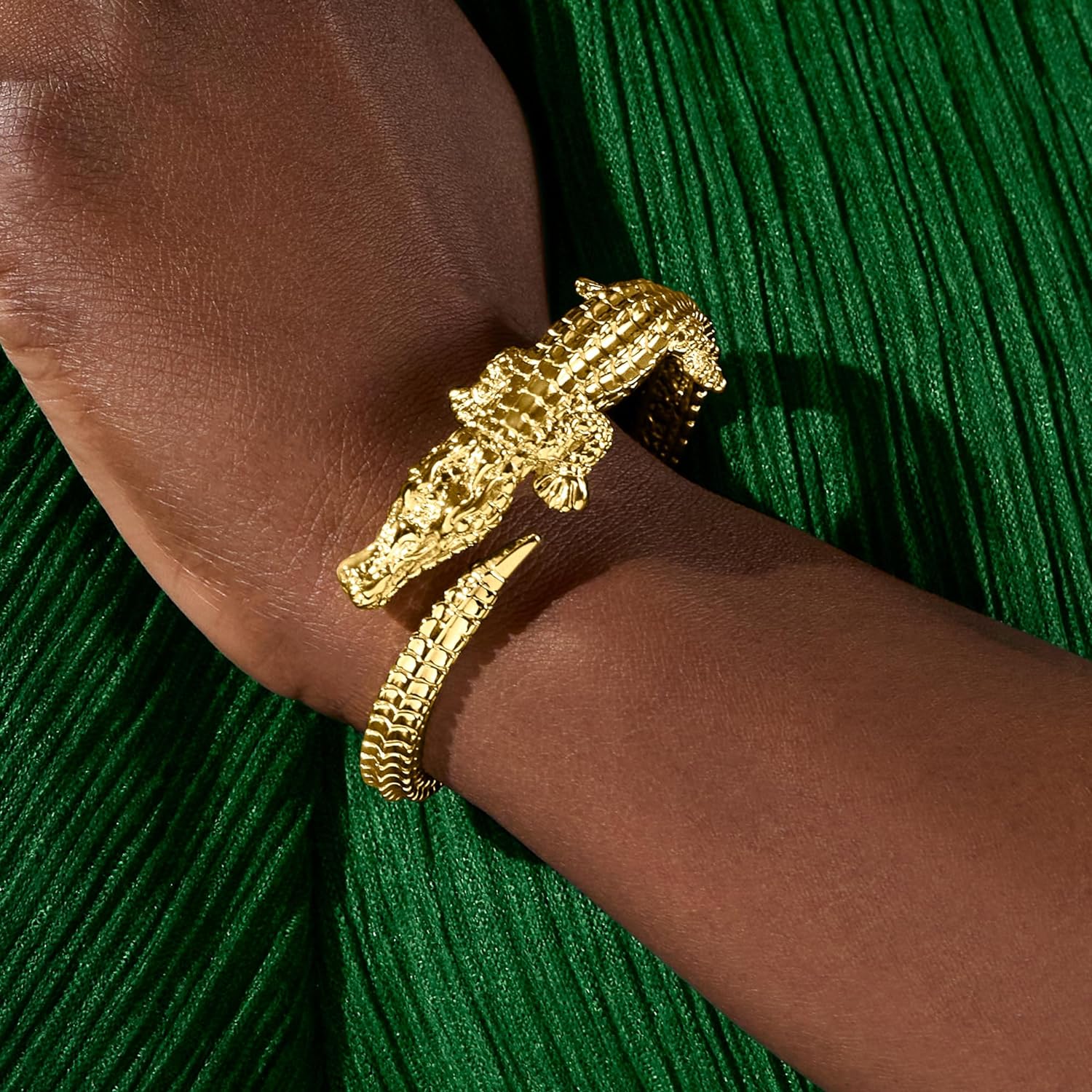 Ross-Simons Alligator Bangle Bracelet Review