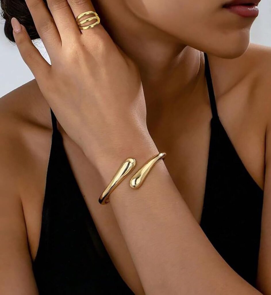 Chunky Gold Bangle Bracelets for Women, Dainty 14k Gold Plated Big Stackable Bangles Set, Trendy Statement Cuff Bracelet Stack Fashion Jewelry Christmas Gifts Chunky gold bangle bracelets for women review picture
