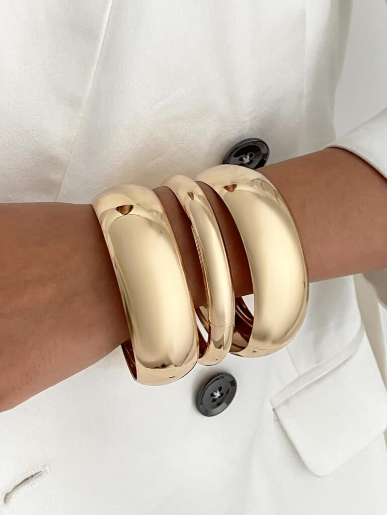 Chunky Gold Bangle Bracelets for Women Trendy Stack Wide Wrist Cuff Bracelets Statement Arm Cuff Upper Bangle Fashion Jewelry Gift Accessories