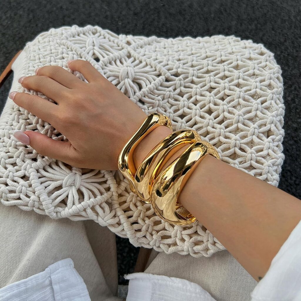 Salircon Gold Bangle Bracelets for Women Gold Wide Chunky Bracelets Trendy Hinged Cuff Open Chunky Bracelet Irregular Jewelry