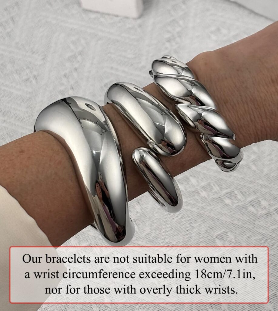 SAMOCO 3Pcs Chunky Gold Bangle Bracelets for Women Trendy Wide Wrist Cuff Bracelets Stack Statement Bangle Fashion Gifts SAMOCO 3Pcs Chunky Gold Bangle Bracelets for Women Trendy Wide Wrist Cuff Bracelets Stack Statement Bangle Fashion Gifts