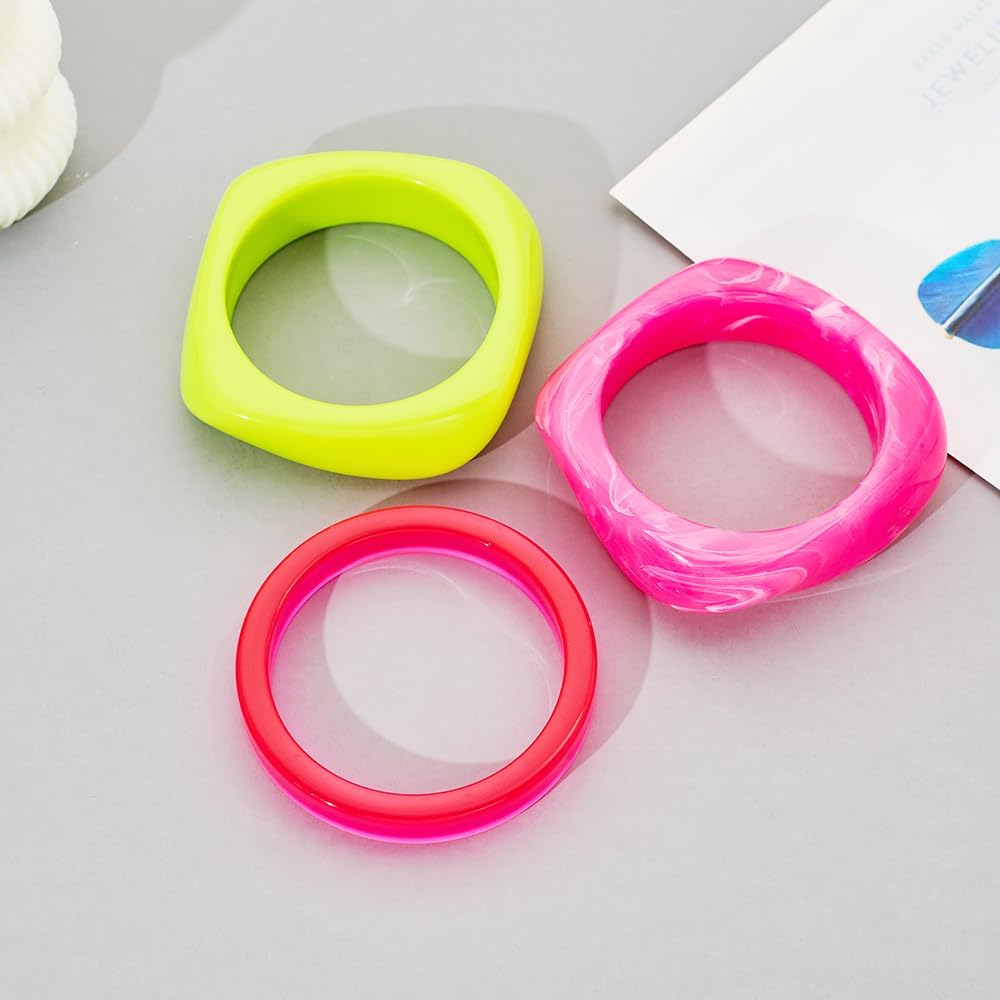 Lilie&white acrylic resin bracelet review illustration