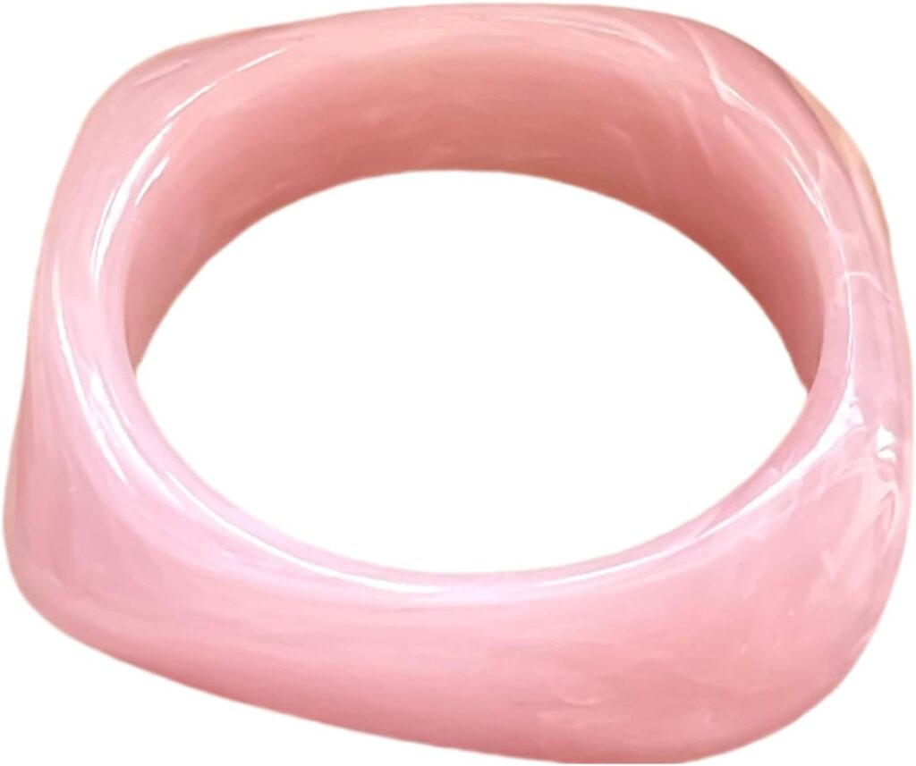 Colorful resin irregular bangle bracelet review illustration