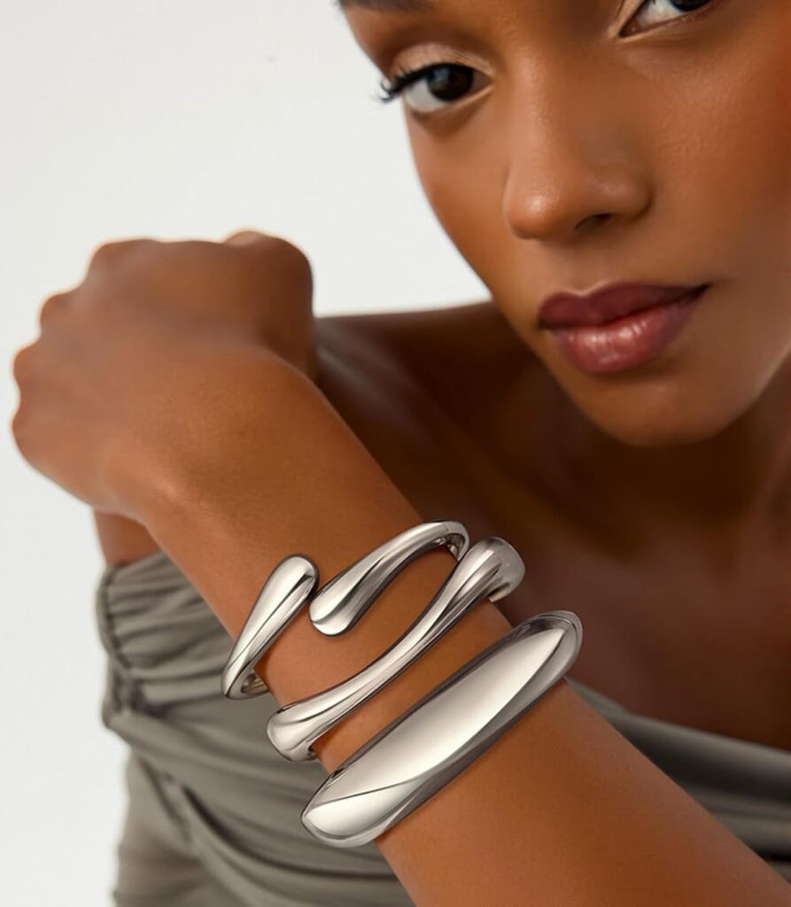 WAINIS 3Pcs Chunky Gold Bangle Bracelets for Women Trendy Wide Wrist Cuff Bracelets Stack Statement Bangle Fashion Gift Wainis 3pcs chunky gold bangle review photo